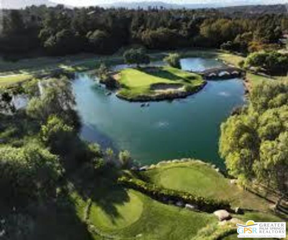 Image 69 of property listing at 45211 Willowick Street, Temecula, CA 92592