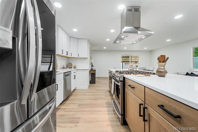9110 W 2nd Avenue, Lakewood, CO 80226
