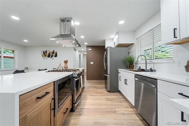 9110 W 2nd Avenue, Lakewood, CO 80226