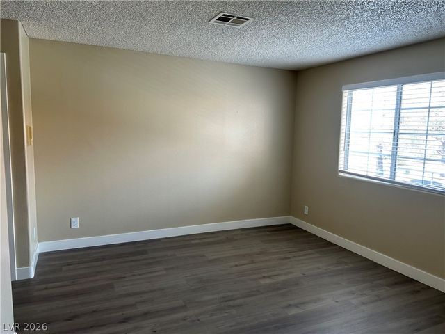 3455 ERVA Street 213, Las Vegas, NV 89117