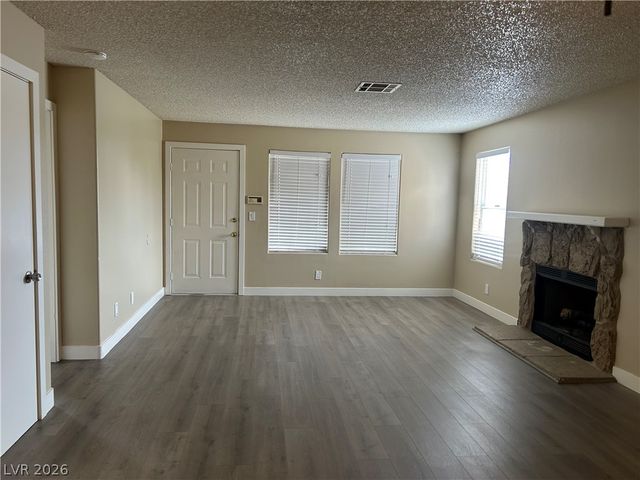 3455 ERVA Street 213, Las Vegas, NV 89117