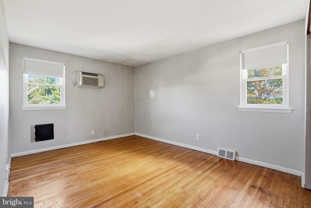 12564 KNIGHTS TER, Philadelphia, PA 19154