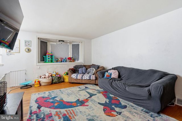 12564 KNIGHTS TER, Philadelphia, PA 19154