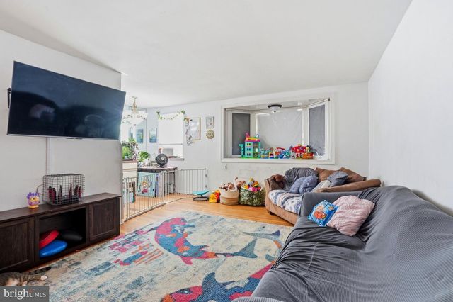 12564 KNIGHTS TER, Philadelphia, PA 19154