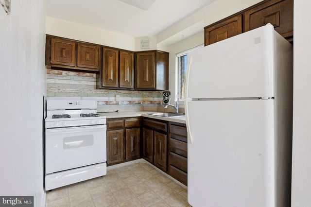 12564 KNIGHTS TER, Philadelphia, PA 19154