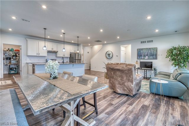 33316 Midship Drive, Avon Lake, OH 44012