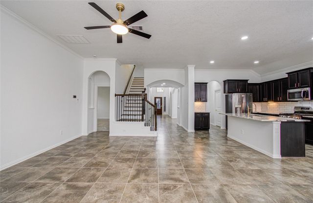 715 S Chamfer Way, Crosby, TX 77532