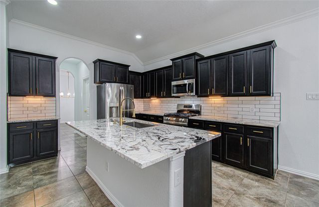 715 S Chamfer Way, Crosby, TX 77532