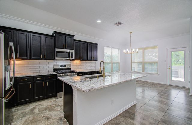 715 S Chamfer Way, Crosby, TX 77532
