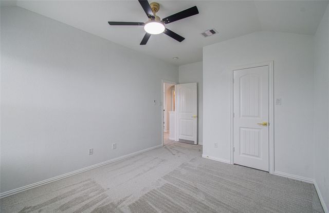 715 S Chamfer Way, Crosby, TX 77532