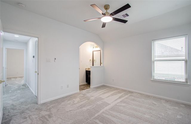 715 S Chamfer Way, Crosby, TX 77532
