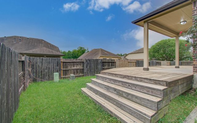 715 S Chamfer Way, Crosby, TX 77532