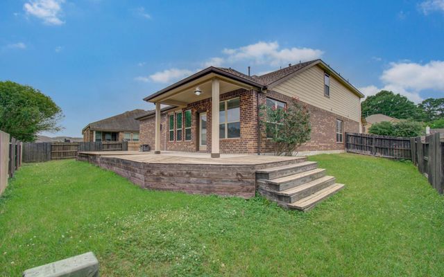 715 S Chamfer Way, Crosby, TX 77532