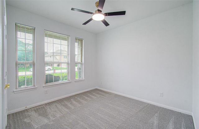 715 S Chamfer Way, Crosby, TX 77532