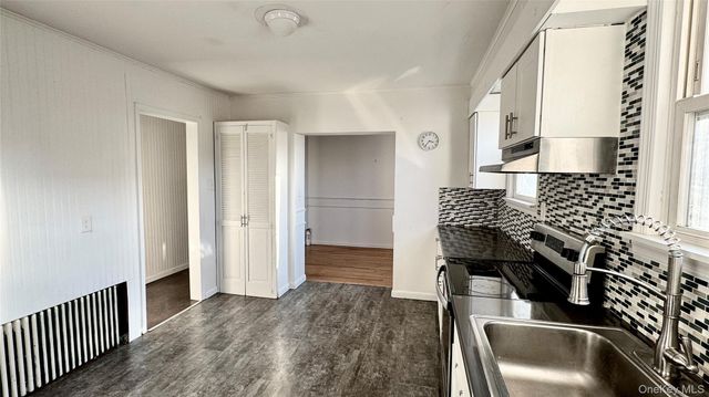 4 Rose Street, Sayville, NY 11782