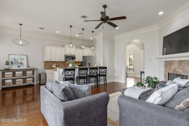 103 Heron Point Drive, Broussard, LA 70518