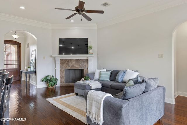 103 Heron Point Drive, Broussard, LA 70518