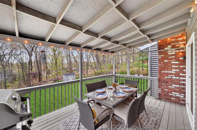 25 Di Rubbo Drive, Cortlandt Manor, NY 10567