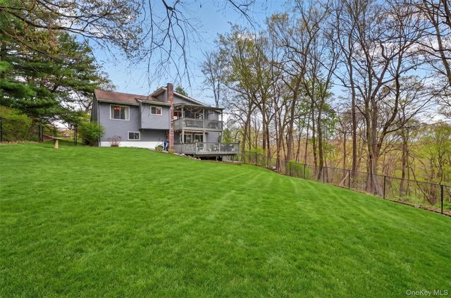 25 Di Rubbo Drive, Cortlandt Manor, NY 10567