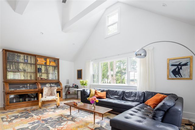 1260 Main Road, Jamesport, NY 11901