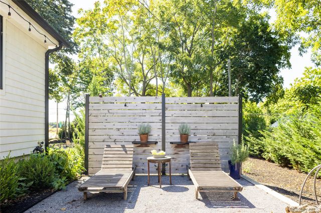 1260 Main Road, Jamesport, NY 11901