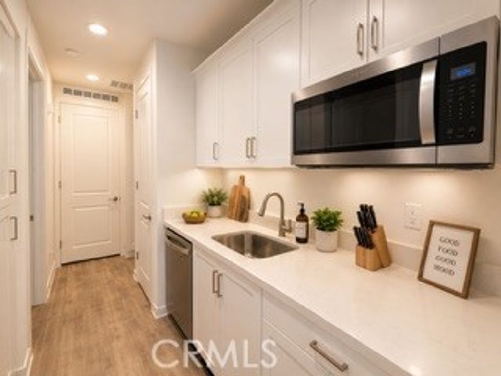 Image 14 of property listing at 29742 Woodcreek, Winchester, CA 92596
