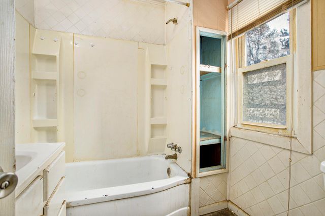 209 Theodore Street, Battle Creek, MI 49014