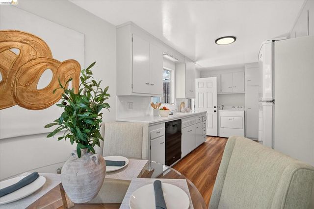 6138 Oakdale Ave, Oakland, CA 94605