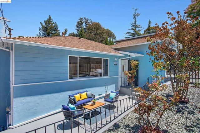 6138 Oakdale Ave, Oakland, CA 94605