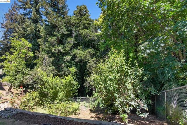 6138 Oakdale Ave, Oakland, CA 94605