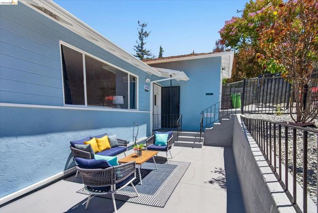 6138 Oakdale Ave, Oakland, CA 94605