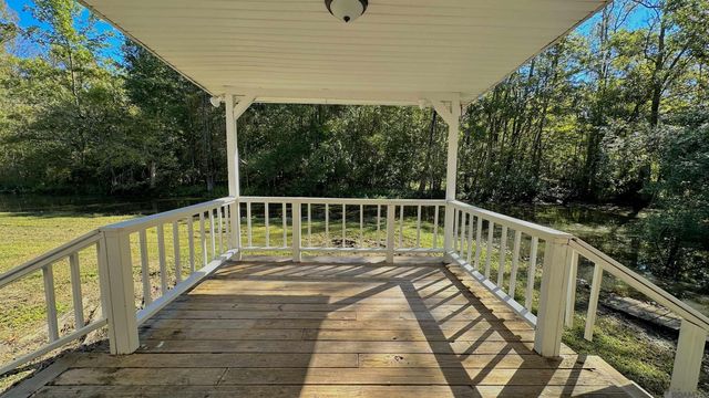 8314 Phillips Rd, St Amant, LA 70774