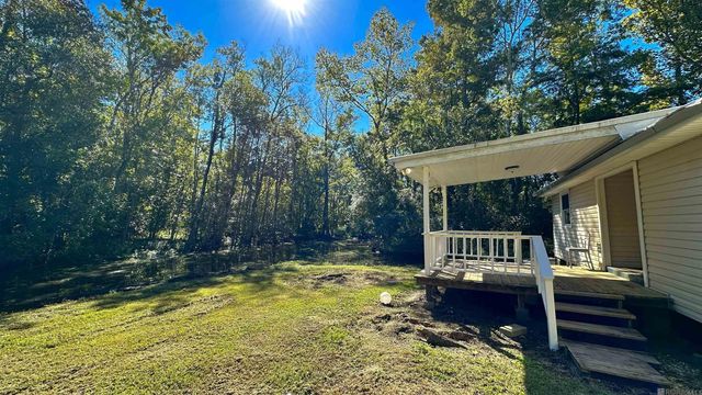 8314 Phillips Rd, St Amant, LA 70774