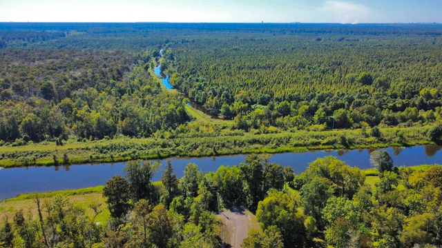 8314 Phillips Rd, St Amant, LA 70774