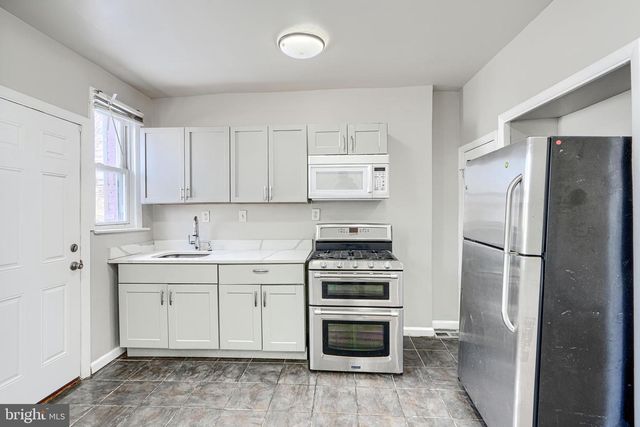 3218 LYNDALE AVE, Baltimore, MD 21213