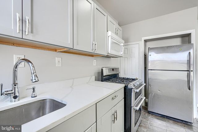 3218 LYNDALE AVE, Baltimore, MD 21213