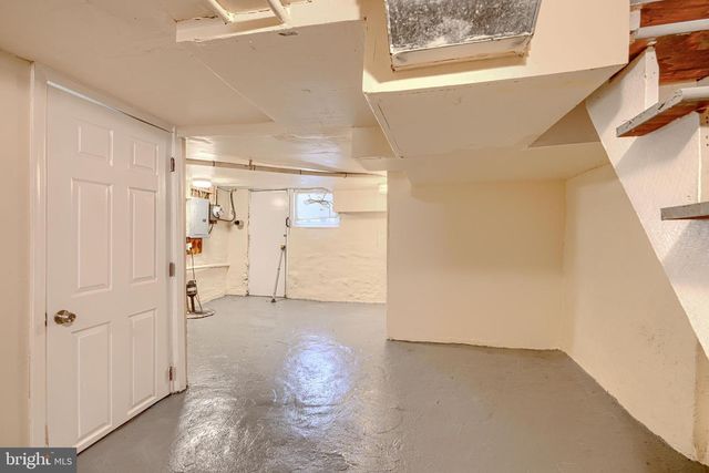 3218 LYNDALE AVE, Baltimore, MD 21213