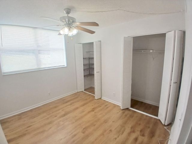 470 Executive Center Drive 4n, West Palm Beach, FL 33401