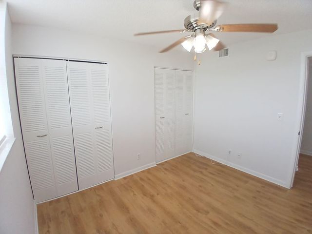 470 Executive Center Drive 4n, West Palm Beach, FL 33401