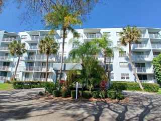 470 Executive Center Drive 4n, West Palm Beach, FL 33401