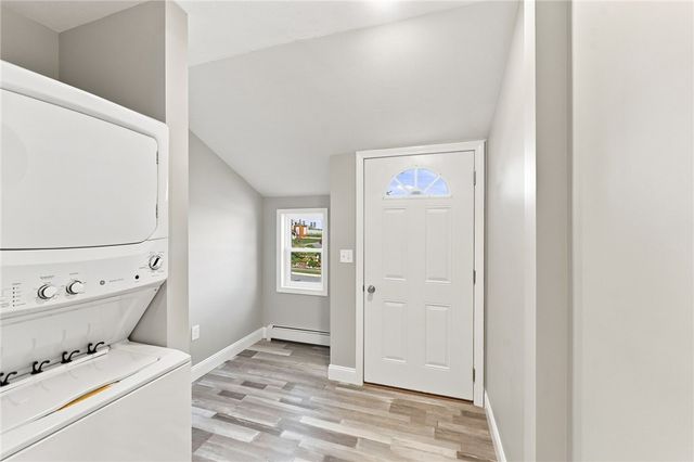 20 Grace Avenue, Warwick, RI 02889