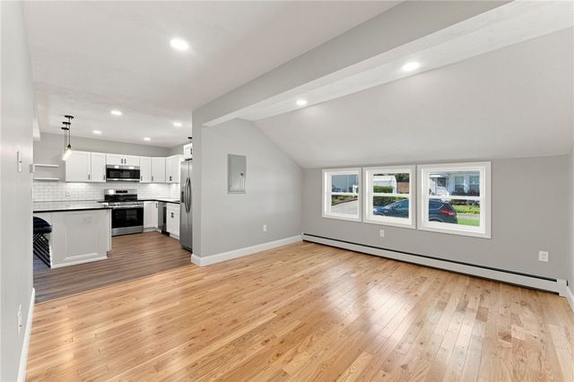 20 Grace Avenue, Warwick, RI 02889