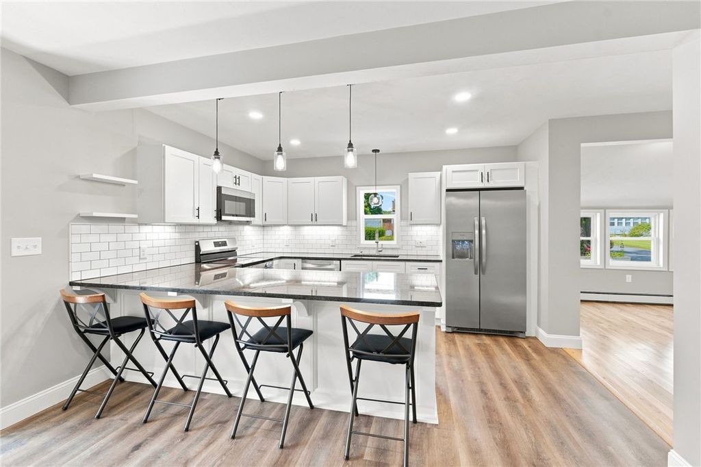 20 Grace Avenue, Warwick, RI 02889