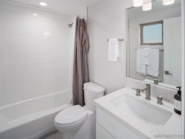 851-53 Sapphire, San Diego, CA 92109