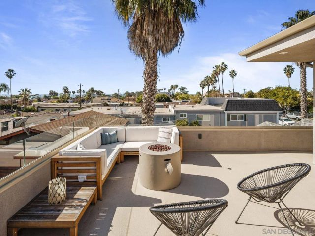 851-53 Sapphire, San Diego, CA 92109