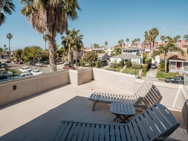 851-53 Sapphire, San Diego, CA 92109