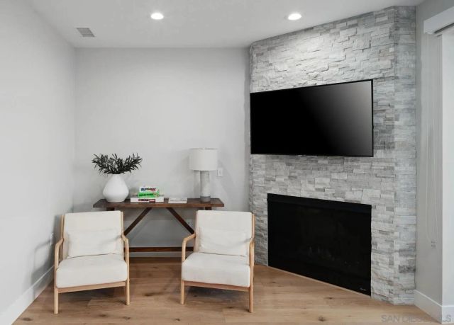 851-53 Sapphire, San Diego, CA 92109