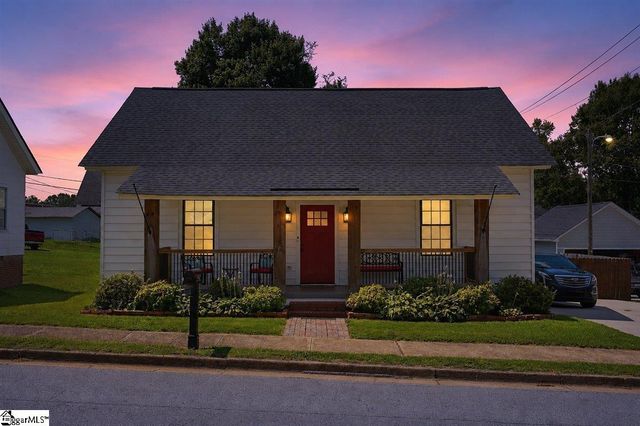 417 Pennsylvania Avenue, Greer, SC 29650
