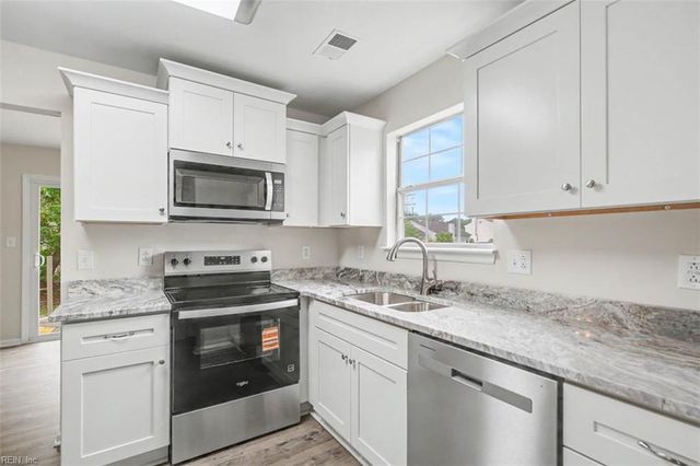 5437 Lilac CRES, Portsmouth, VA 23703