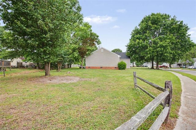 5437 Lilac CRES, Portsmouth, VA 23703